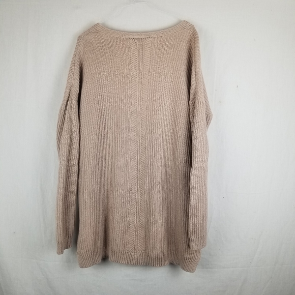 Babaton Oversized 100% Cotton V-Neck Knit Sweater - Picture 3 of 8